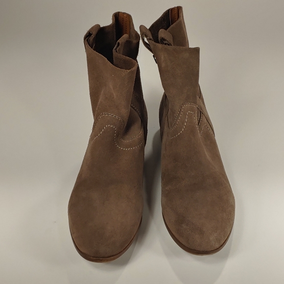 Womens Frye and Co. Ankle Booties size 7.5 - Picture 5 of 9